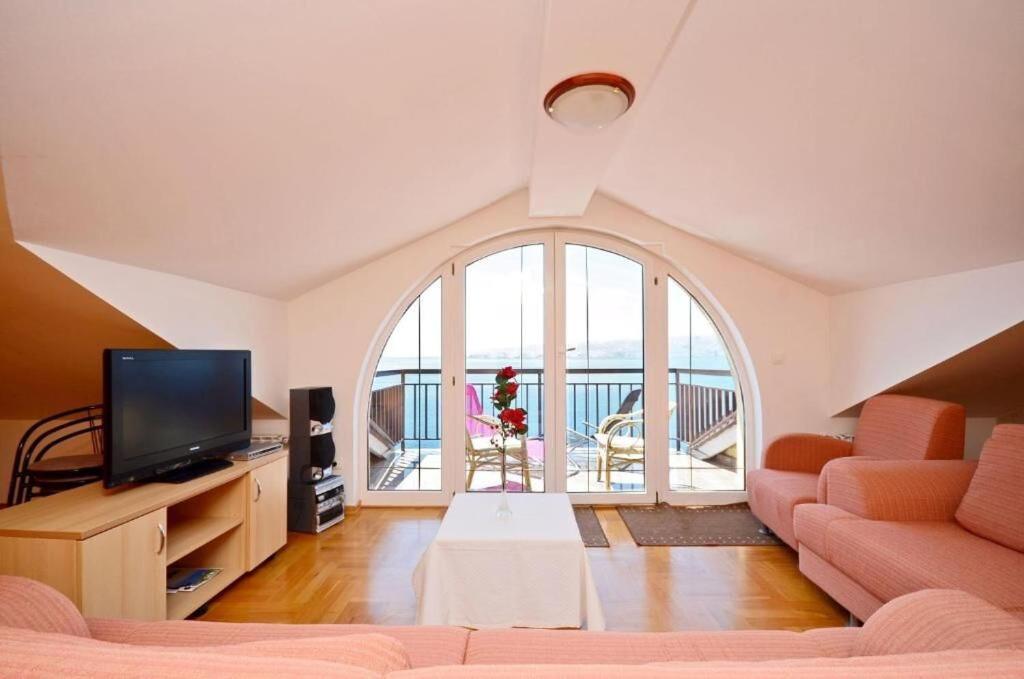 Apartments Ivanka セニ エクステリア 写真