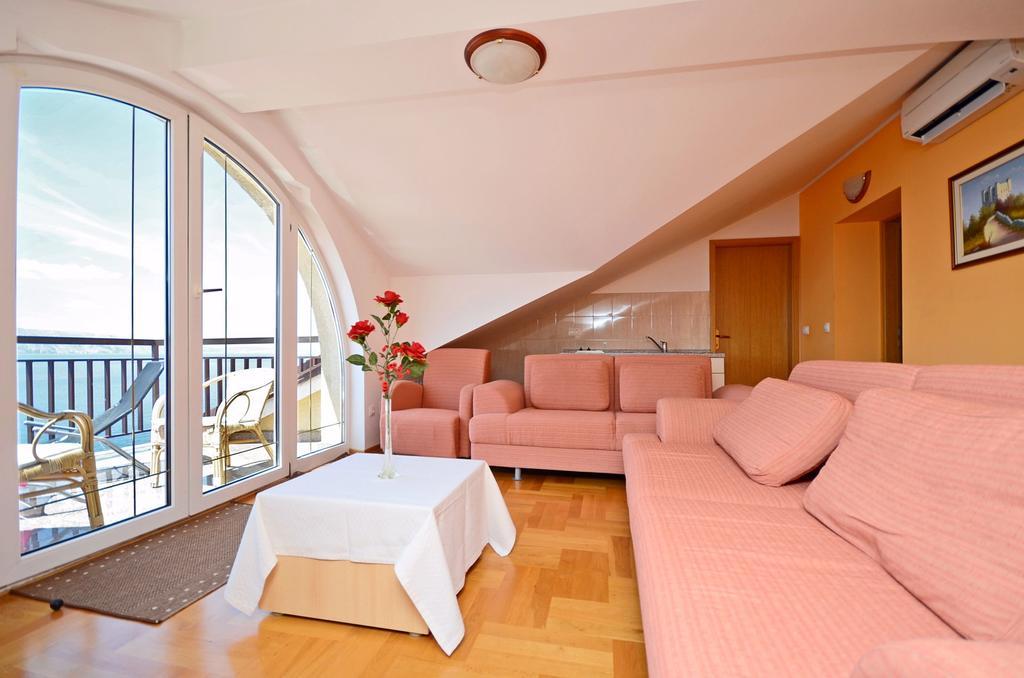 Apartments Ivanka セニ エクステリア 写真